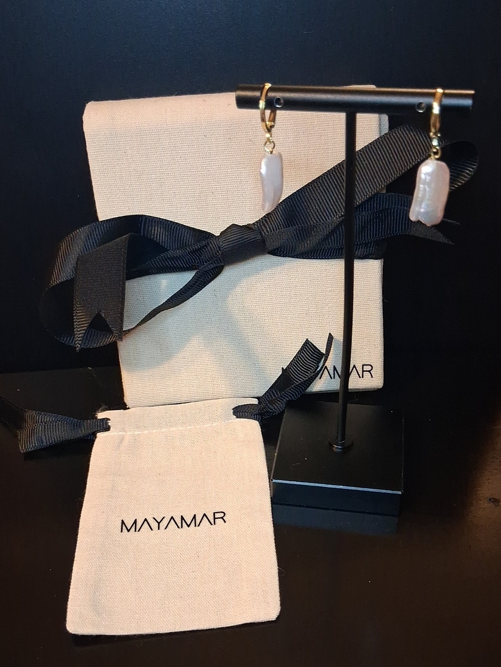 MAYAMAR Gold Pearl Earrings New With Mayamar Box And Pouch - Picture 4 of 4